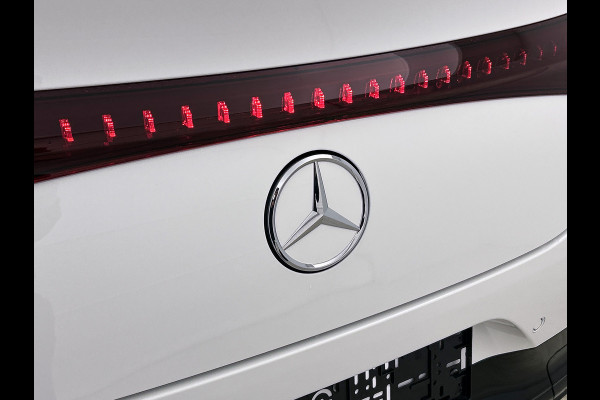 Mercedes-Benz CLA-Klasse 200 Business Solution AMG | Premium Plus pakket | Winterpakket | Nightpakket | Rijassistentiepakket | Sportstoelen | URBAN GUARD | 	Burmester 3D Surround Sound | Vast panoramadak |
