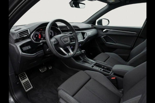Audi Q3 35 TFSI S Line 150pk | Navigatie | Climatronic | Matrix Led koplampen | Parkeercamera | B&O Audio| Adaptive cruise controle