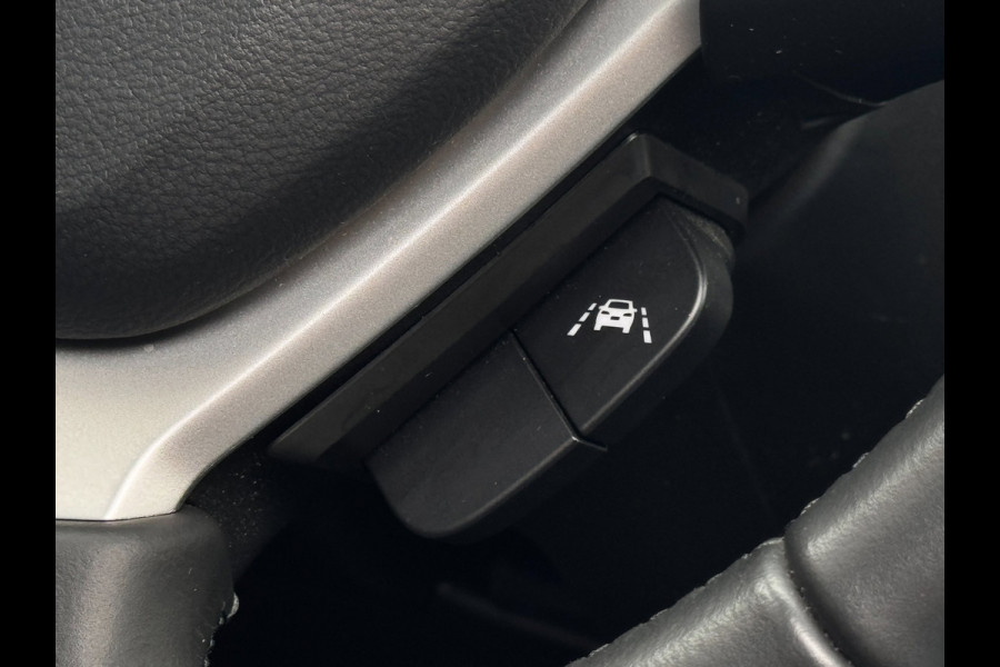 Suzuki Vitara 1.5 Hybrid Style | Panoramadak | Suzuki dealer onderhouden | Stoelverwarming | Camera |