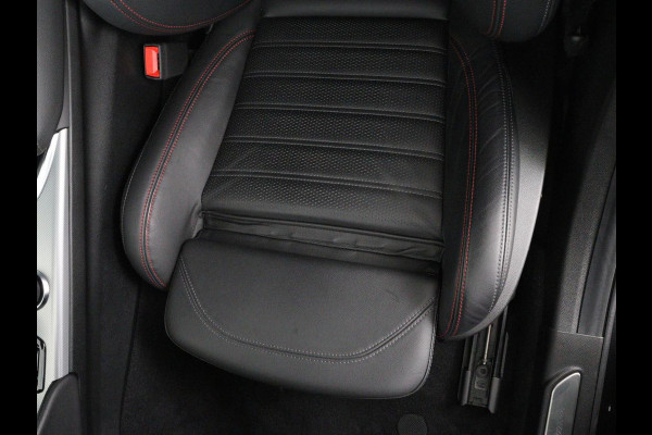 Alfa Romeo Giulia 2.0 T GME AWD Competizione Q4 280pk Leder | Memory | Leder | Memory | Leder dashboard | Stuur/stoel verwarming | Matrix koplampen | Harman / Kardon | Dodehoek detectie | Park assist | Camera | Climate control | Virtual dashboard |