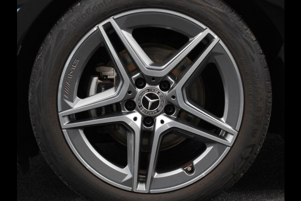 Mercedes-Benz A-Klasse 200 Automaat AMG Line Navigatie Climate control Camera Parkeer sensoren Half Lederen Bekleding Led  Cruise Control adaptive LM Velgen Dab Led
