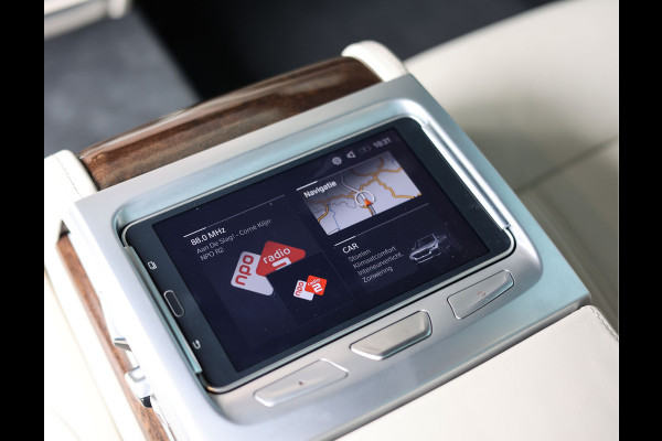 BMW 7 Serie 750Li xDrive High Executive | Lounge Pack - Pano - Trekhaak