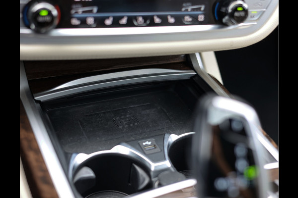 BMW 7 Serie 750Li xDrive High Executive | Lounge Pack - Pano - Trekhaak
