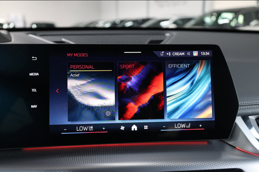 BMW X1 M35i 301+PK FULL/LASER/VIRTUAL/SFEER/HUD/PANO/LEER+S.VERWARMING+MEMORY/360/20" LMV/ACC/ECC/FABRIEKSGARANTIE!