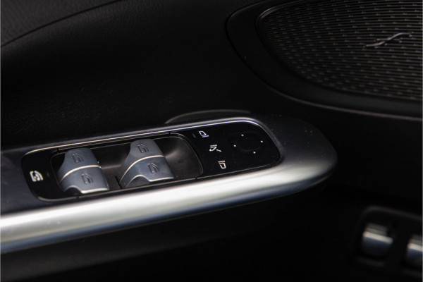Mercedes-Benz C-Klasse Estate 300 e AMG Premium, Nightpakket, Panorama, Leder, Sfeerverlichting