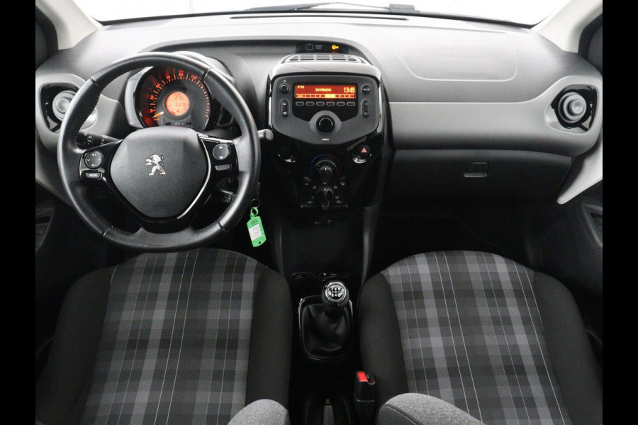 Peugeot 108 | 5-Deurs | Elektrische ramen | Lichtmetaal | NAP 53.000 km | Peugeot 108 1.0 e-VTi Style | 5-Deurs | Elektrisch | 5-Deurs | Elektrische ramen | Lichtmetaal | NAP 53.000 km | Full LED | Bluetooth | Airco |