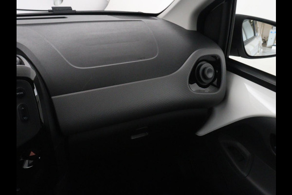 Peugeot 108 | 5-Deurs | Elektrische ramen | Lichtmetaal | NAP 53.000 km | Peugeot 108 1.0 e-VTi Style | 5-Deurs | Elektrisch | 5-Deurs | Elektrische ramen | Lichtmetaal | NAP 53.000 km | Full LED | Bluetooth | Airco |
