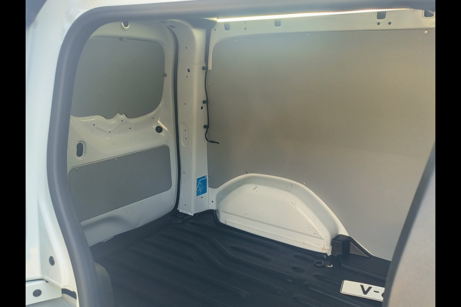 Mercedes-Benz Citan 110 CDI L1 Pro Rijklaar + 6 maanden Bovag-garantie Henk Jongen Auto's in Helmond,  al 50 jaar service zoals 't hoort!