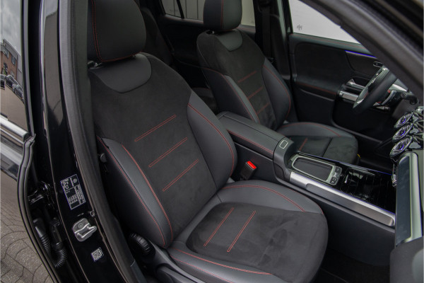 Mercedes-Benz Glb 180 AMG Premium, Panorama, Nightpakket, 7 persoons, Sfeerverlichting, 7p