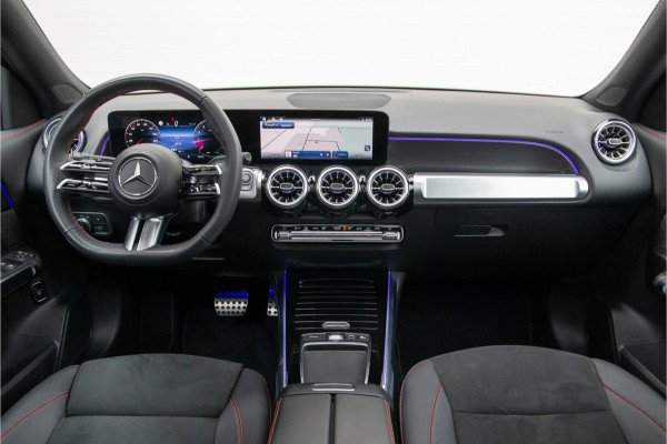 Mercedes-Benz Glb 180 AMG Premium, Panorama, Nightpakket, 7 persoons, Sfeerverlichting, 7p