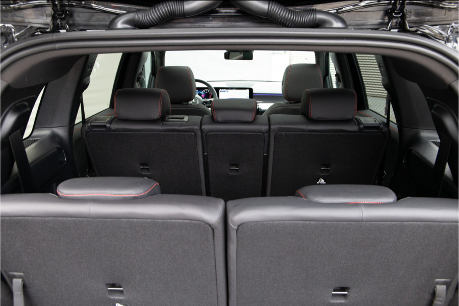 Mercedes-Benz Glb 180 AMG Premium, Panorama, Nightpakket, 7 persoons, Sfeerverlichting, 7p