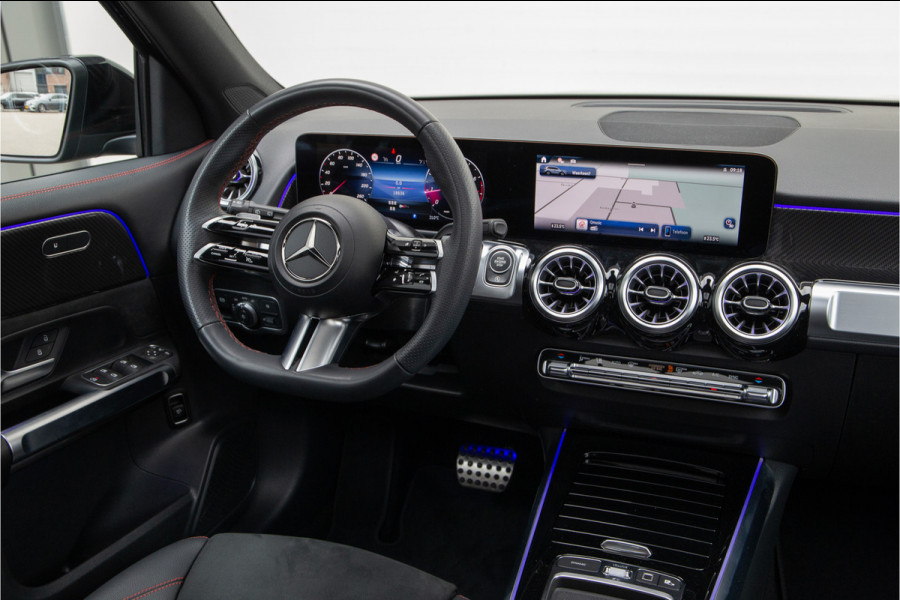 Mercedes-Benz Glb 180 AMG Premium, Panorama, Nightpakket, 7 persoons, Sfeerverlichting, 7p