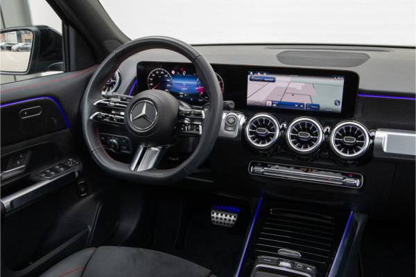 Mercedes-Benz Glb 180 AMG Premium, Panorama, Nightpakket, 7 persoons, Sfeerverlichting, 7p