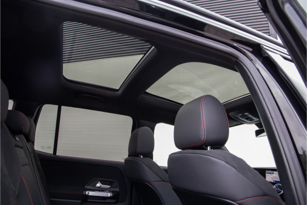 Mercedes-Benz Glb 180 AMG Premium, Panorama, Nightpakket, 7 persoons, Sfeerverlichting, 7p