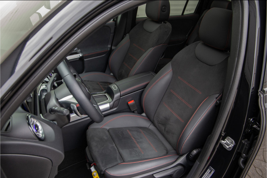 Mercedes-Benz Glb 180 AMG Premium, Panorama, Nightpakket, 7 persoons, Sfeerverlichting, 7p