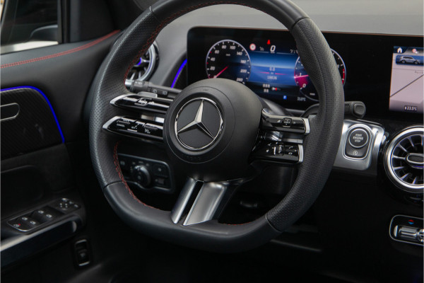 Mercedes-Benz Glb 180 AMG Premium, Panorama, Nightpakket, 7 persoons, Sfeerverlichting, 7p