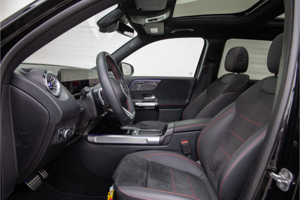 Mercedes-Benz Glb 180 AMG Premium, Panorama, Nightpakket, 7 persoons, Sfeerverlichting, 7p