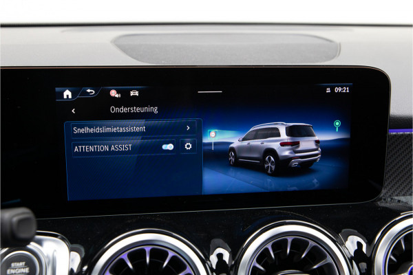 Mercedes-Benz Glb 180 AMG Premium, Panorama, Nightpakket, 7 persoons, Sfeerverlichting, 7p
