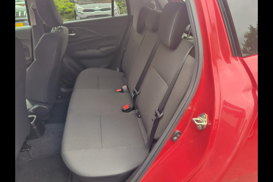 Suzuki Swift 1.2 Select Smart Hybrid Rijklaar + Fabrieksgarantie Henk Jongen Auto's in Helmond,  al 50 jaar service zoals 't hoort!