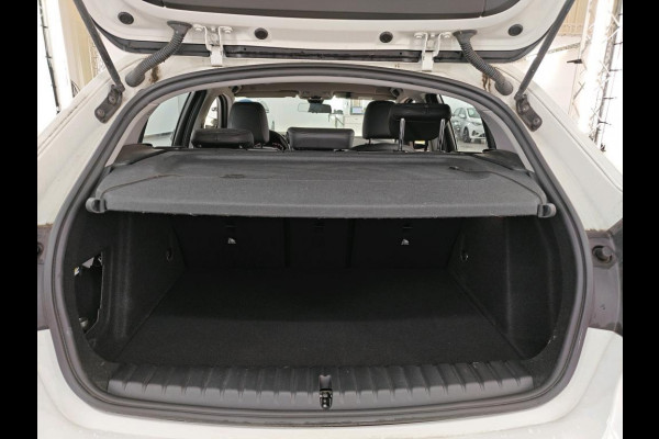 BMW 1-serie 118i Business Edition NL-AUTO | NAVI | STUUR EN STOEL VERWARMING