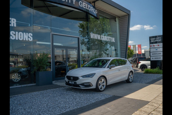 Seat Leon 1.4 TSI eHybrid 204pk PHEV FR Business / Carplay / Adaptief / Camera