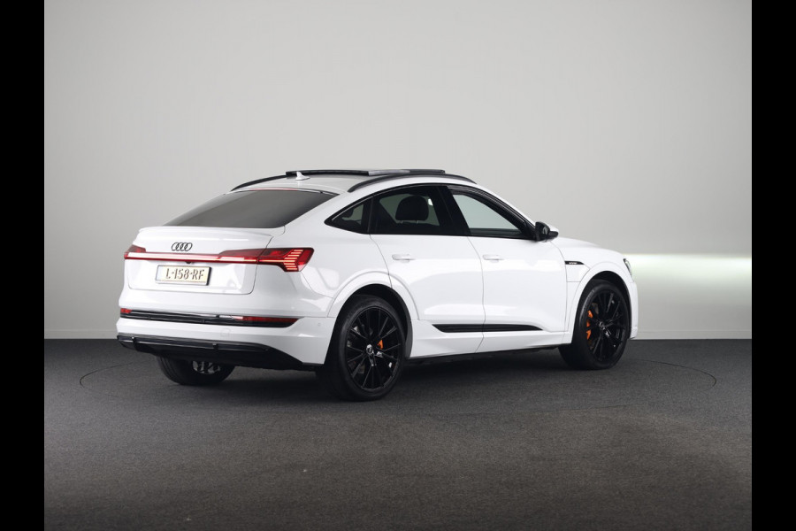 Audi e-tron Sportback 55 quattro S edition 95 kWh 408 pk | SOH 91,49% | Navigatie | Panoramadak | Parkeersensoren | Achteruitrijcamera | Elektr. voorstoelen | Lichtmetalen velgen 22" | Luchtvering | S-Line |