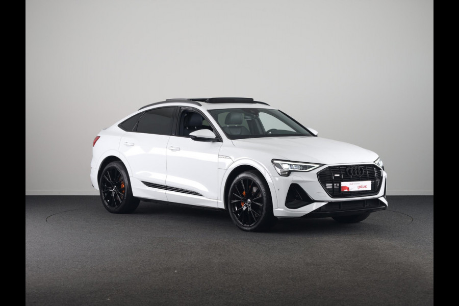 Audi e-tron Sportback 55 quattro S edition 95 kWh 408 pk | SOH 91,49% | Navigatie | Panoramadak | Parkeersensoren | Achteruitrijcamera | Elektr. voorstoelen | Lichtmetalen velgen 22" | Luchtvering | S-Line |