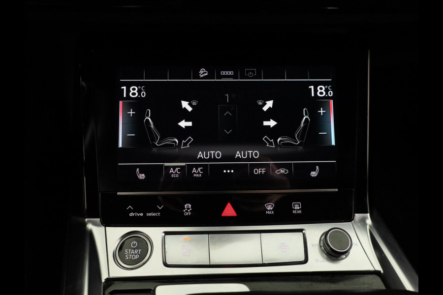 Audi e-tron Sportback 55 quattro S edition 95 kWh 408 pk | SOH 91,49% | Navigatie | Panoramadak | Parkeersensoren | Achteruitrijcamera | Elektr. voorstoelen | Lichtmetalen velgen 22" | Luchtvering | S-Line |