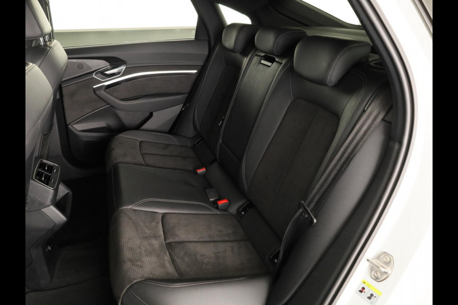 Audi e-tron Sportback 55 quattro S edition 95 kWh 408 pk | SOH 91,49% | Navigatie | Panoramadak | Parkeersensoren | Achteruitrijcamera | Elektr. voorstoelen | Lichtmetalen velgen 22" | Luchtvering | S-Line |