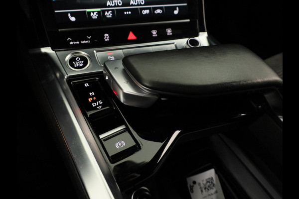 Audi e-tron Sportback 55 quattro S edition 95 kWh 408 pk | SOH 91,49% | Navigatie | Panoramadak | Parkeersensoren | Achteruitrijcamera | Elektr. voorstoelen | Lichtmetalen velgen 22" | Luchtvering | S-Line |