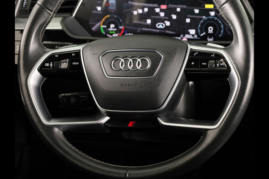 Audi e-tron Sportback 55 quattro S edition 95 kWh 408 pk | SOH 91,49% | Navigatie | Panoramadak | Parkeersensoren | Achteruitrijcamera | Elektr. voorstoelen | Lichtmetalen velgen 22" | Luchtvering | S-Line |