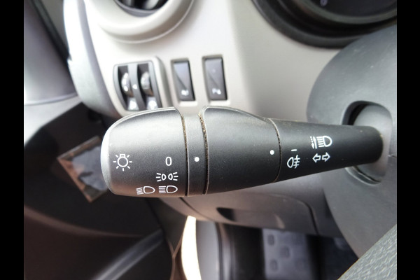 Renault Trafic 1.6 dCi T29 L2H1 DUBBELE CABINE 6 PERSOONS AIRCO NAVIGATIE