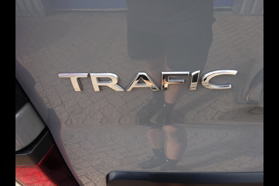 Renault Trafic 1.6 dCi T29 L2H1 DUBBELE CABINE 6 PERSOONS AIRCO NAVIGATIE