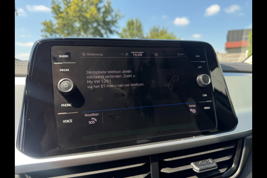 Volkswagen T-Roc 1.0 TSI Life LED / NAVIGATIE / DIGITAL COCKPIT / PARK ASSIST / STOELVERWARMING