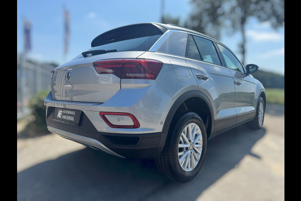 Volkswagen T-Roc 1.0 TSI Life LED / NAVIGATIE / DIGITAL COCKPIT / PARK ASSIST / STOELVERWARMING