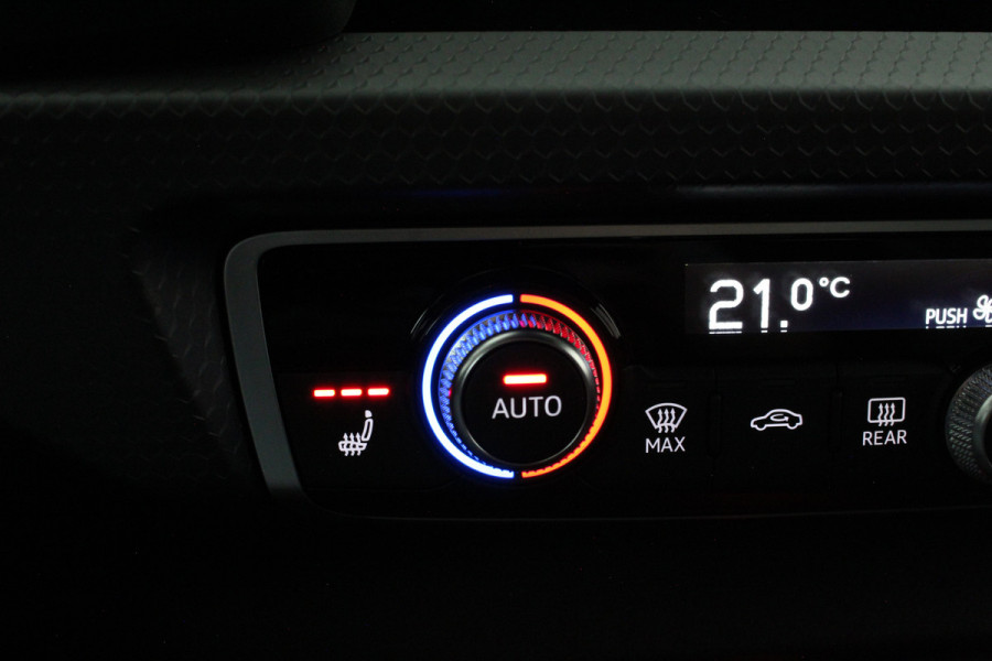 Audi A1 Sportback 30 TFSI S line > 116pk/Chronos Gray en zwart dak/17inch/stoelverwarming