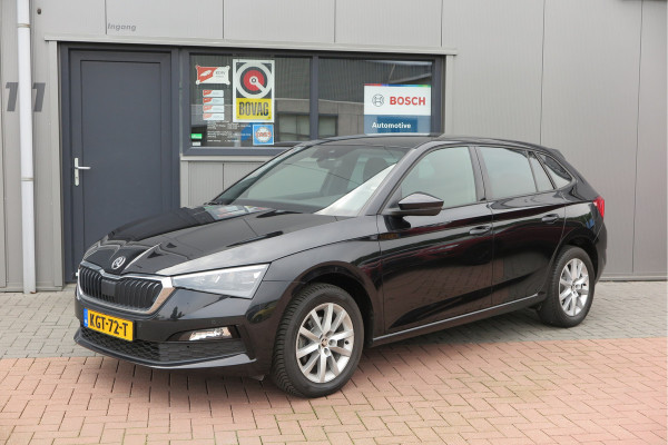 Škoda SCALA 1.0 TSI 110pk H6 Sport Business. Panoramadak , Led, Stoelverwarming, Achteruitrijcamera , PDC , Carplay , (navigatie via carplay) DAB+