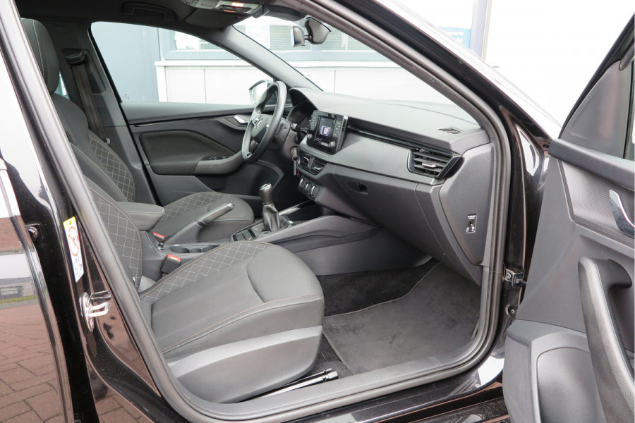 Škoda SCALA 1.0 TSI 110pk H6 Sport Business. Panoramadak , Led, Stoelverwarming, Achteruitrijcamera , PDC , Carplay , (navigatie via carplay) DAB+