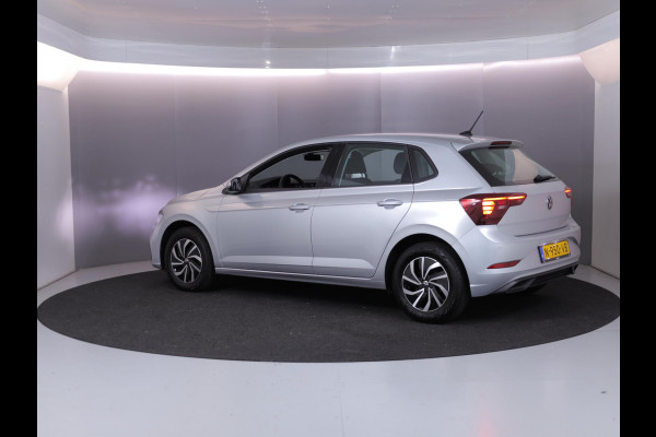 Volkswagen Polo 1.0 TSI Life 95pk  Parksensors| 15'LM-velgen| airco |