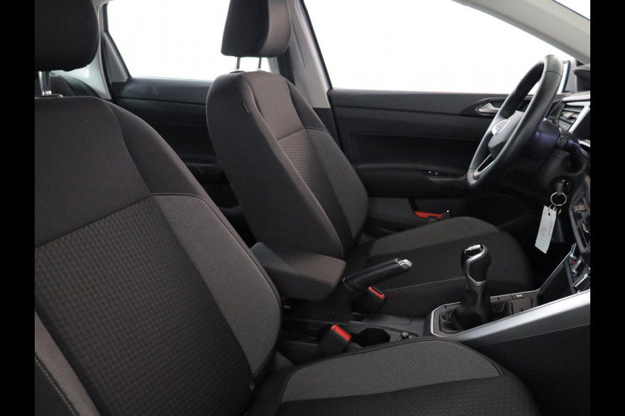Volkswagen Polo 1.0 TSI Life 95pk  Parksensors| 15'LM-velgen| airco |