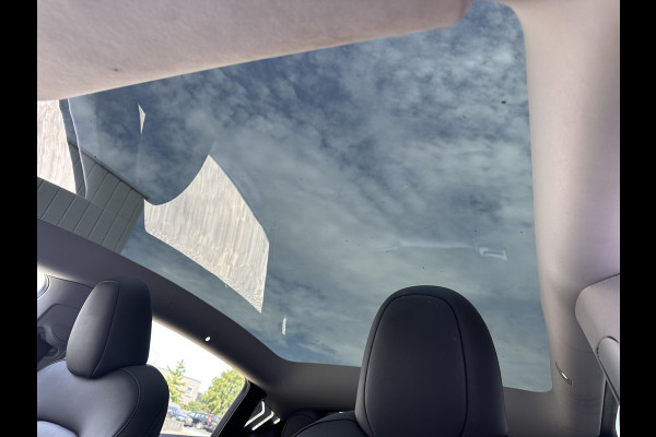 Tesla Model Y RWD 58 kWh