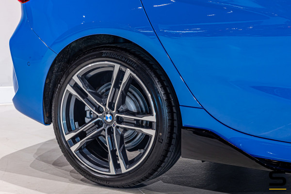 BMW 1-serie 118i|M-sport|Leder|Sportstoelen|Shadow Line|LED