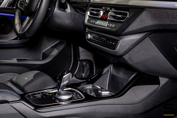 BMW 1-serie 118i|M-sport|Leder|Sportstoelen|Shadow Line|LED