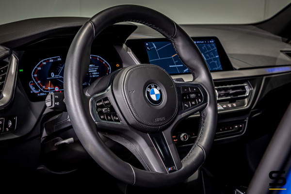 BMW 1-serie 118i|M-sport|Leder|Sportstoelen|Shadow Line|LED