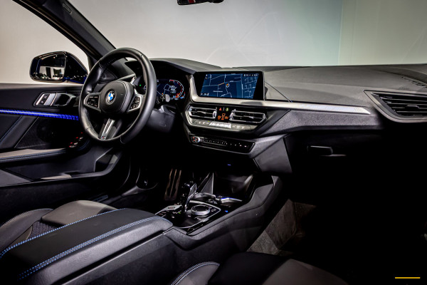 BMW 1-serie 118i|M-sport|Leder|Sportstoelen|Shadow Line|LED