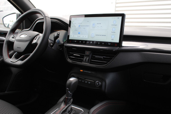 Ford FOCUS Wagon 1.0 EcoBoost Hybrid ST Line X | BLIS | Head-Up | Trekhaak | Adaptieve cruise