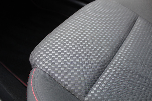 Ford FOCUS Wagon 1.0 EcoBoost Hybrid ST Line X | BLIS | Head-Up | Trekhaak | Adaptieve cruise