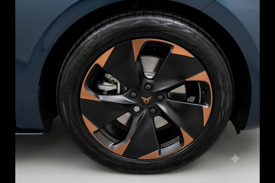 CUPRA Born Performance One 62 kWh 204pk | Elektrisch verstelbare voorstoelen | Navigatie | Parkeercamera | 19 inch Lichtmetalen velgen
