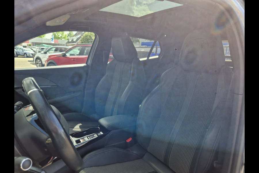 Peugeot 2008 1.5 BlueHDi GT -Line /I Cockpit /Pano