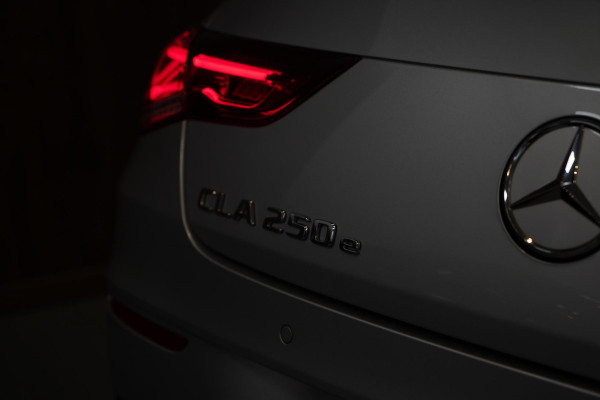 Mercedes-Benz CLA-Klasse 250 e AMG Line BOMVOL|Pano|Burmester|Memory|Sfeerverlichting|19 inch